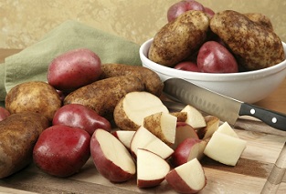 Raw red and russet potatoes